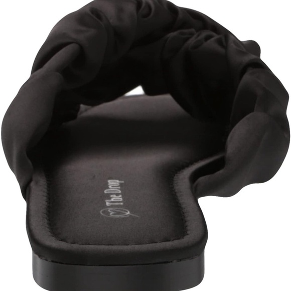 NIB The Drop Brianna Ruched Cross Strap Flat Sandal Size 8.5 - Picture 6 of 10